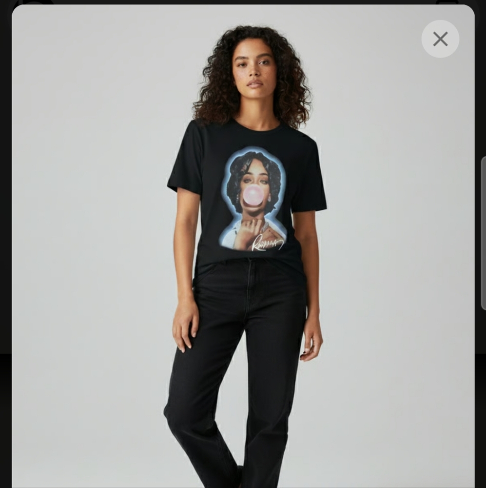 Black Graphic T-Shirt with Bubblegum Print